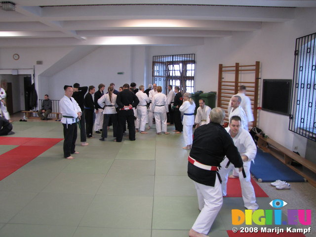 SX02144 Jujitsu warm up